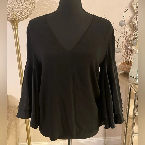 Alexis Black V-Neck Bell Sleeve Blouse size XS - Picture 1 of 5
